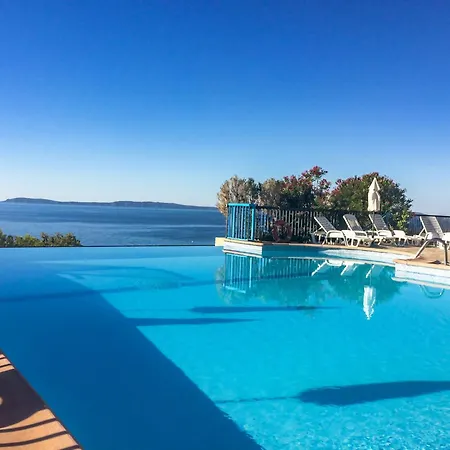 Lägenhet Cap Negre - Domaine De La Pinede-21 By Interhome Le Lavandou